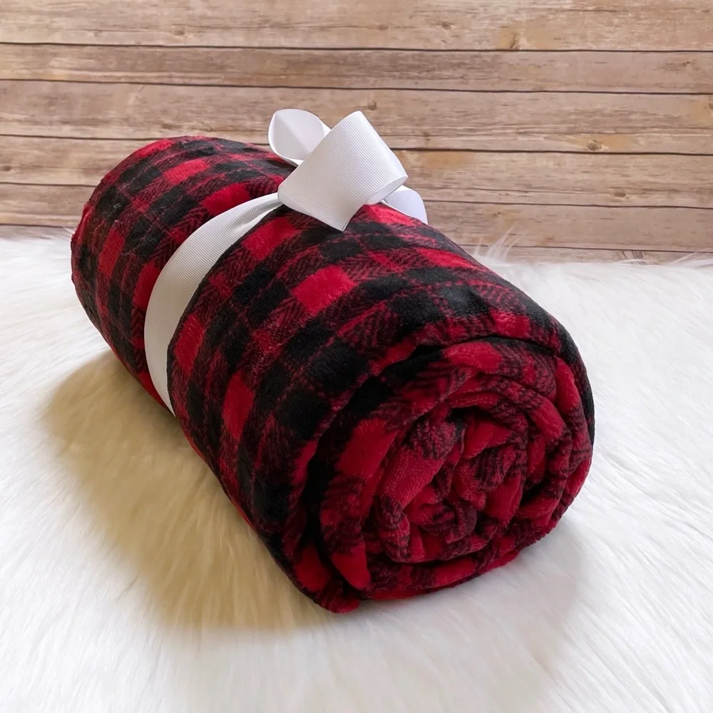 UGG Red And Black Plaid Duffield Throw - Picture 3 of 6